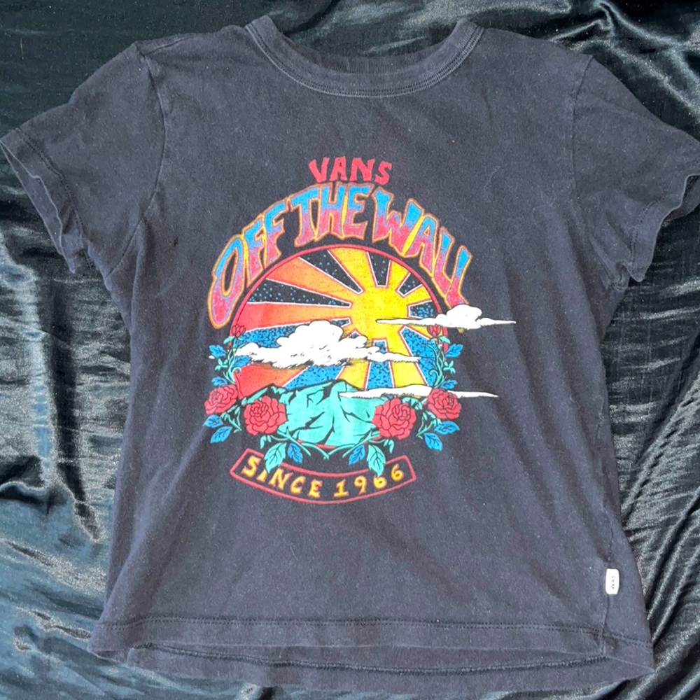 vans cropped t shirt